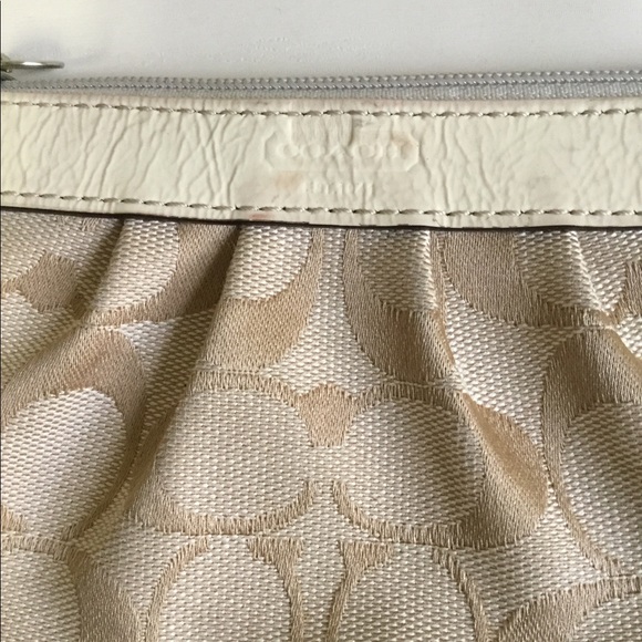 Coach Wallet❤️ - Picture 2 of 5
